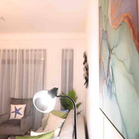 Brand New Furniture . Close To Dubai Mall. Ngoại thất bức ảnh