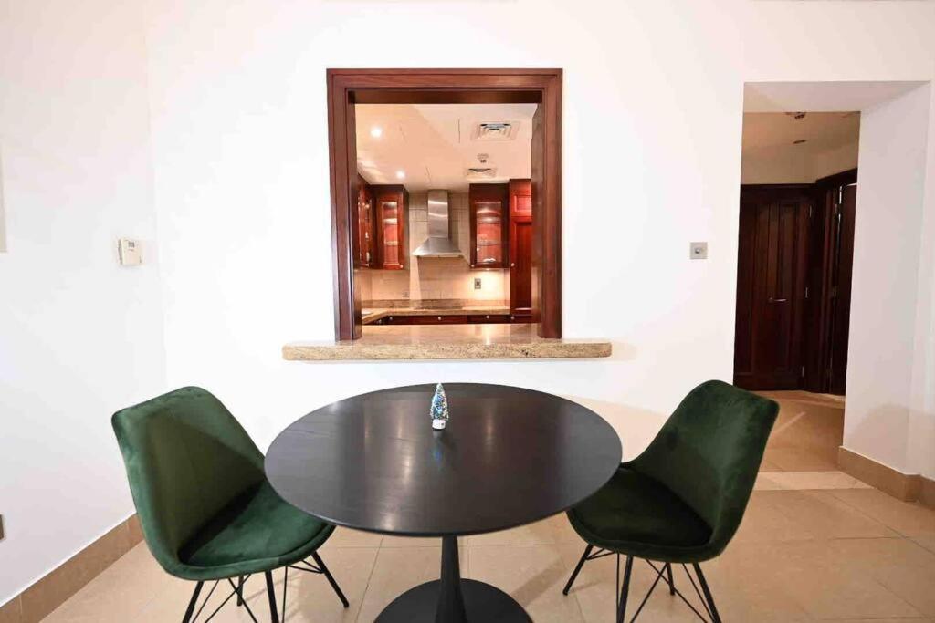 Brand New Furniture . Close To Dubai Mall. Ngoại thất bức ảnh