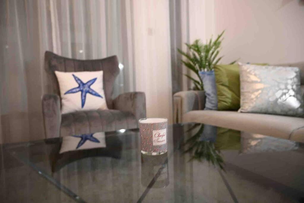 Brand New Furniture . Close To Dubai Mall. Ngoại thất bức ảnh